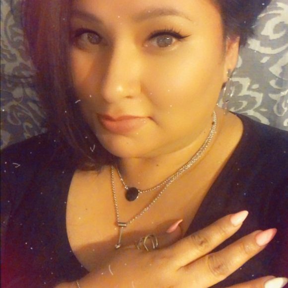 Meet your Posher, Marie - Picture 2 of 8